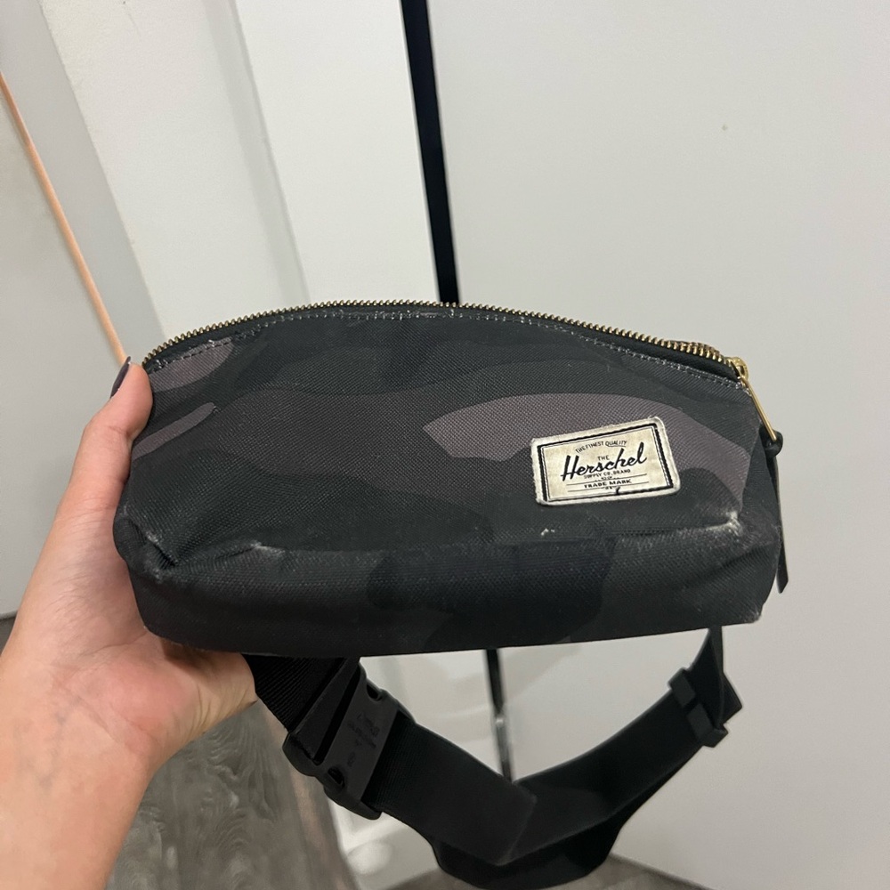 Herschel Supply Company Black Camo Hip Pack - Picture 3 of 5